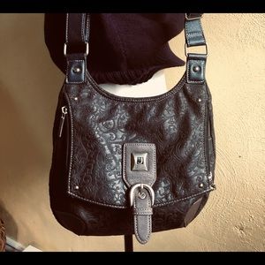 New Woman’ Joanel Purse w/ lots of Colours!